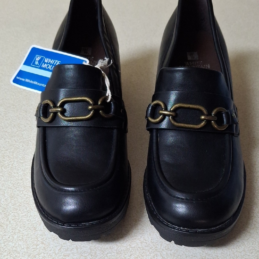 White Mountain Black Leather Loafers with Gold Chain